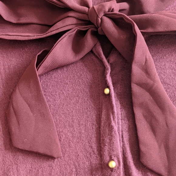 Burgundy Top - Picture 5 of 9